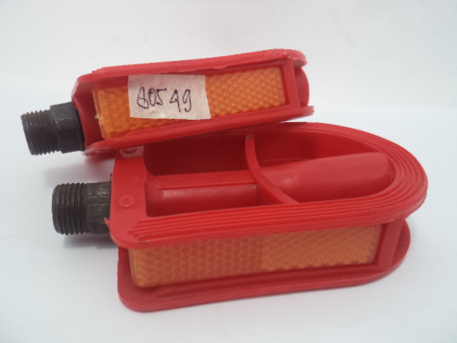 PEDAL 16 AS TANGGUNG WARNA