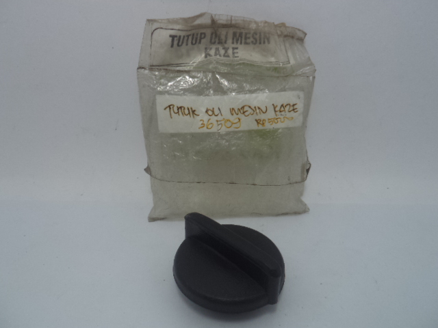 TUTUP OLI MESIN KAZE