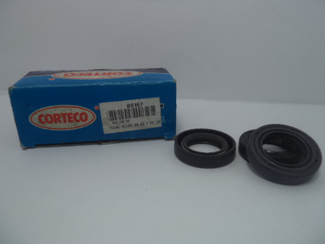 NOK SEAL 20-32-7 TC JP