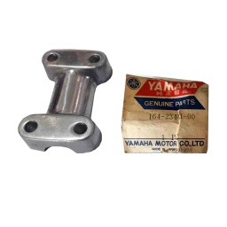 [55062] DUDUKAN STANG YAMAHA RC100 RD125 BARCODE 164-23441-00
